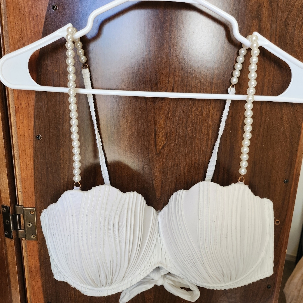 SHEIN White Pearl-Strap Bikini Top